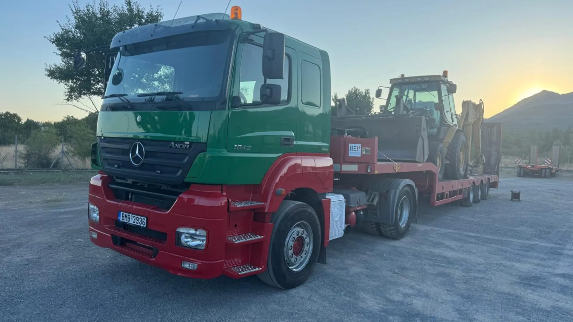 Όχημα μεταφοράς βαρέων φορτίων